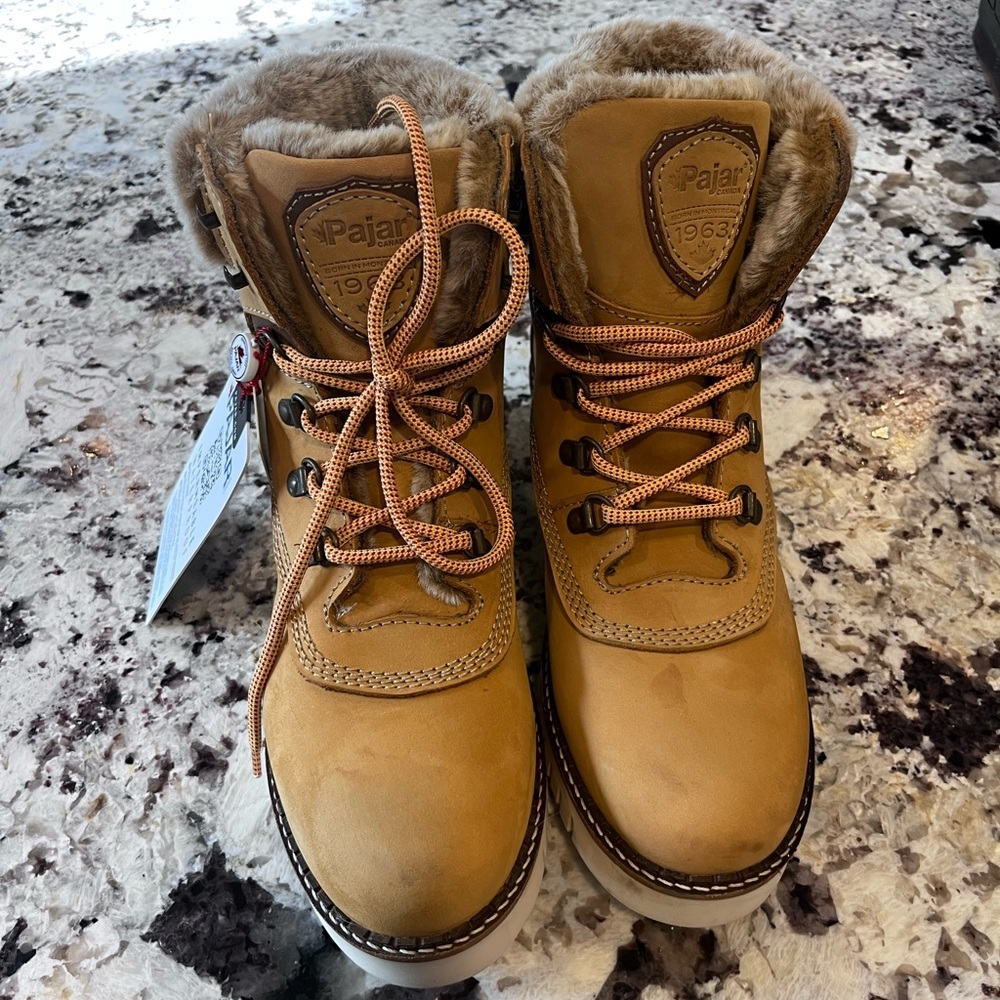 Pajar Canada Women’s Lace Up Waterproof Boots with Faux Fur Size 40 (US 9-9.5)